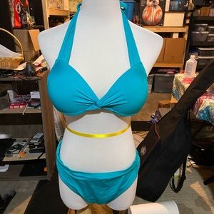 🛑CLEARANCE 3 piece women’s swimwear set size M/L